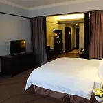 Yashidu Suites Hotel