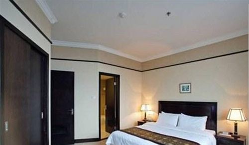 Yashidu Hotel 4*